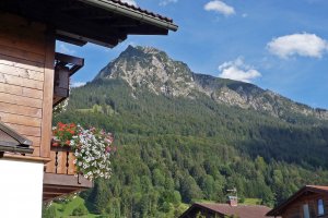 Haus Burlefinger mit Rubihorn
